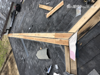 コロニアル 棟 雨漏り