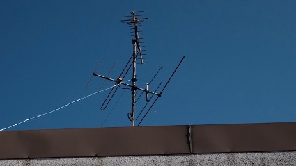 テレビの視聴には屋根へのアンテナ設置が必須 費用や注意点も解説 街の屋根やさん宮崎店