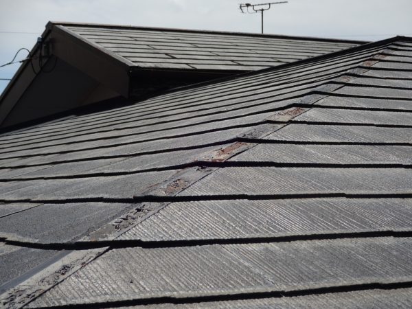 宮崎市恒久にて屋根カバー工法による屋根工事を行いました